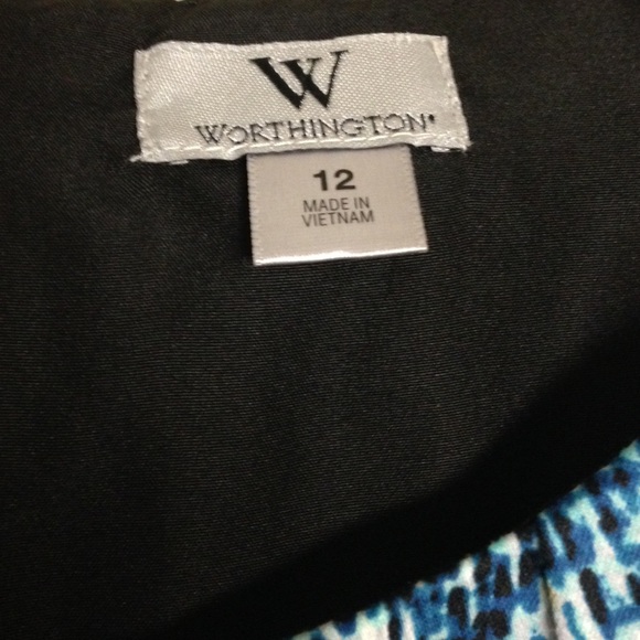 Sleeveless dress with pockets! - Picture 4 of 4